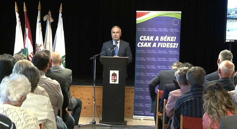A béke jelentőségét hangsúlyozta a Fidesz a bocskaikerti lakossági fórumon – videóval