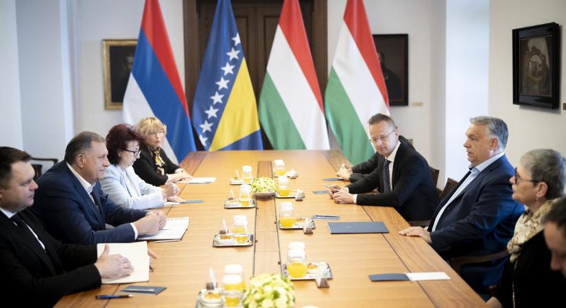 Orbánnál járt a Karmelitában a boszniai Szerb Köztársaság elnöke