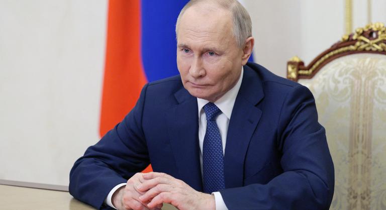 Vlagyimir Putyin pozícióba helyezte a Kreml vezetőinek következő generációját