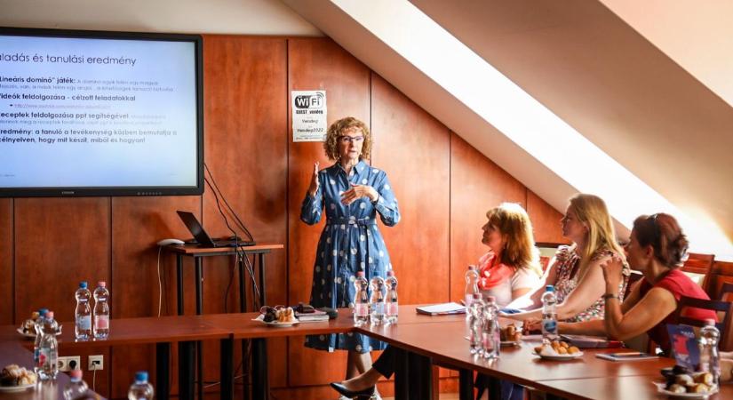 Egy nyelvet beszéltek: pedagógusok tanácskoztak a Szolnoki Szakképzési Centrumban
