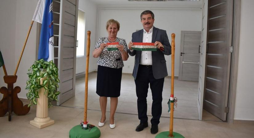 Kézműves és közösségi ház újult meg Görbeházán – folytatódik az „Élhető települések” program
