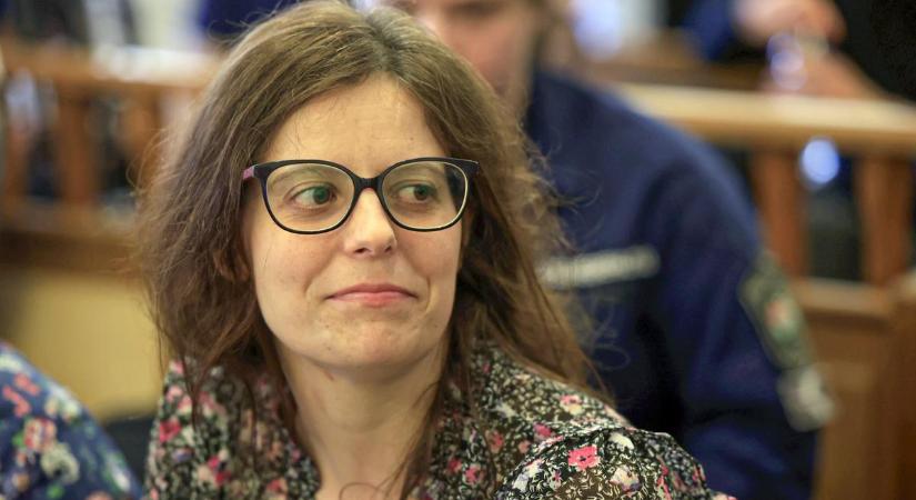 Milliókba kerül, de megszünetik az antifa aktivista, Ilaria Salis letartóztatását