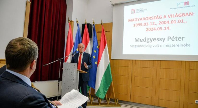 Medgyessy Péter: A magyarok bölcsek, tudják, hogy az EU-ban és a NATO-ban van hazánk helye