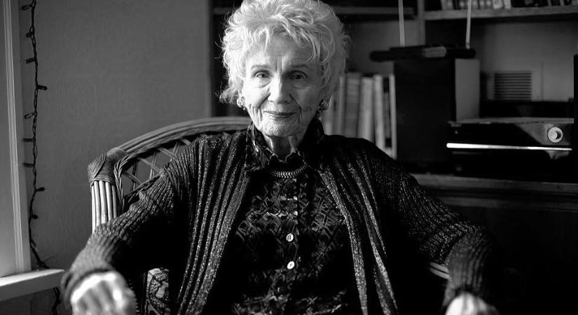 Elhunyt Alice Munro Nobel-díjas író