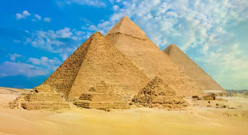 Rejtélyes anomáliát fedeztek fel a gízai piramis alatt