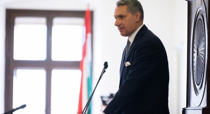 Lázár János: Magyarországnak „kulcsországgá” kell válnia kelet és nyugat között