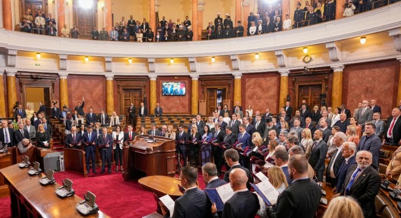Kinevezték a szerb kormány magyar államtitkárait