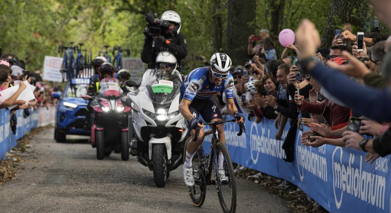 Giro d'Italia 12. szakasz: szökésből nyert szakaszt Julian Alaphilippe