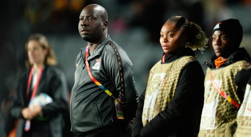 Nem állt le a tapizó zambiai kapitány, újra szexuális zaklatással vádolják a futballedzőt