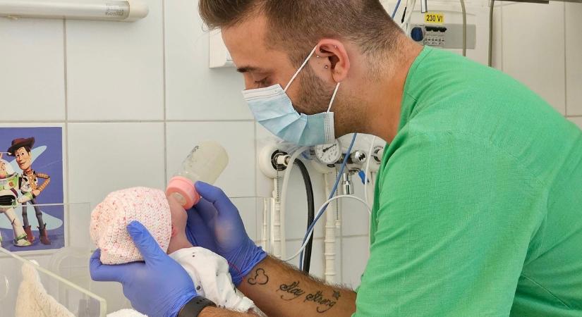 Így gyógyítják a koraszülött osztályra került babákat a Heim Pál kórházban