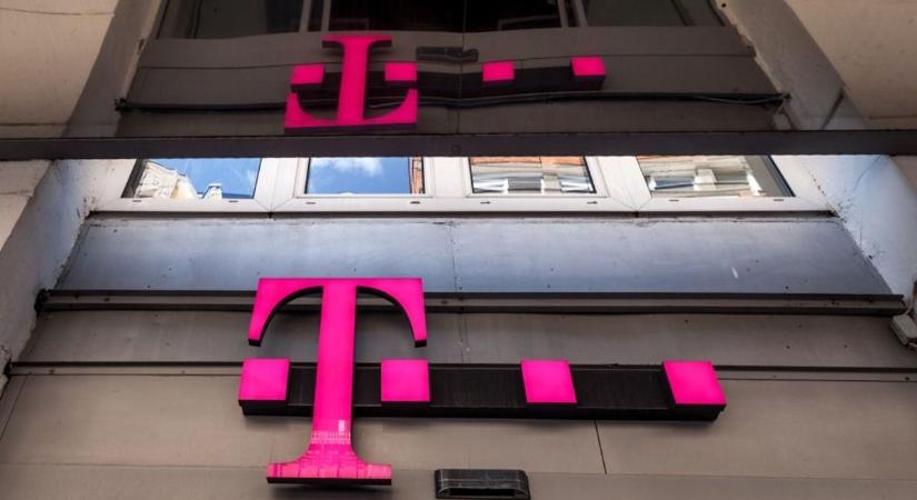 Lemondta aukcióját a Magyar Telekom, zuhan a részvény