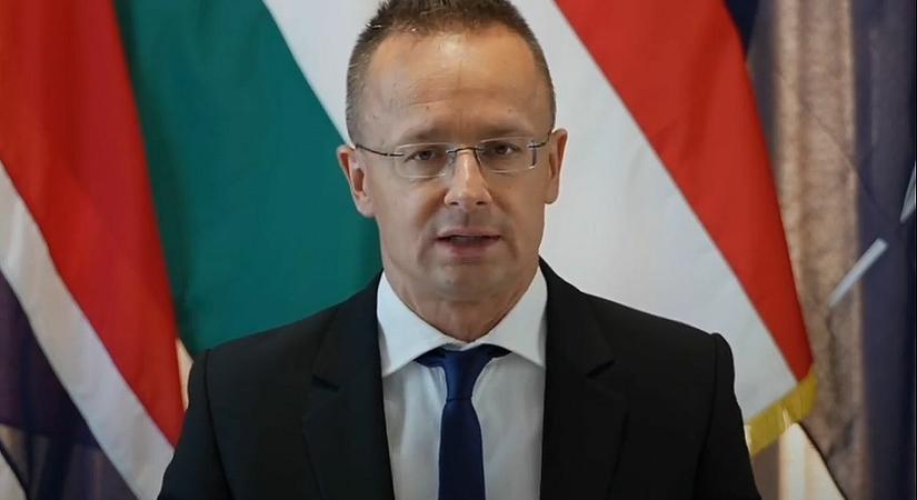 Szijjártó Péter: Politikai motivációjú merénylet történt, amely súlyos támadás a szlovák demokrácia ellen