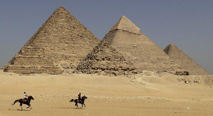 Négyezer éves rejtélyt oldottak meg a gízai piramisok építésével kapcsolatban