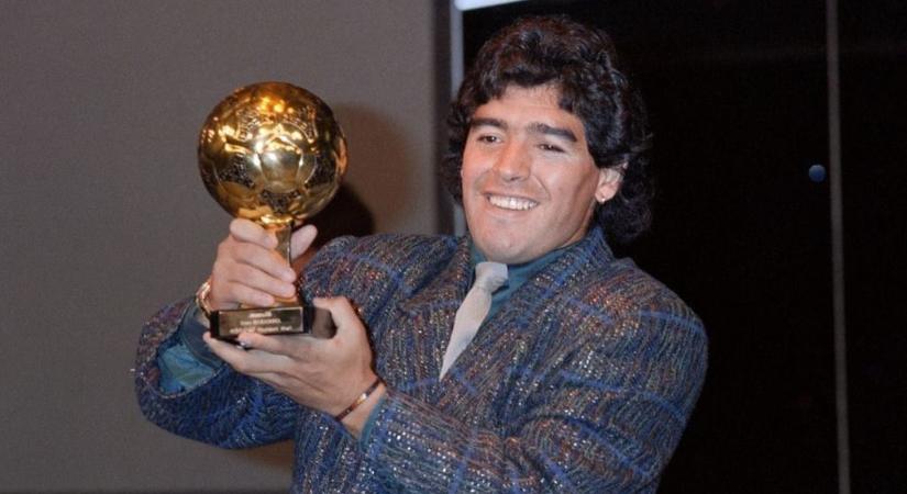 El akarják árverezni Diego Maradona rejtélyesen eltűnt Aranylabdáját, az örökösök pert indítanak