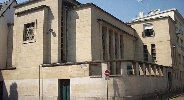 Franciaország: zsinagógagyújtogatás, Svédország: lövöldözés az izraeli nagykövetségnél
