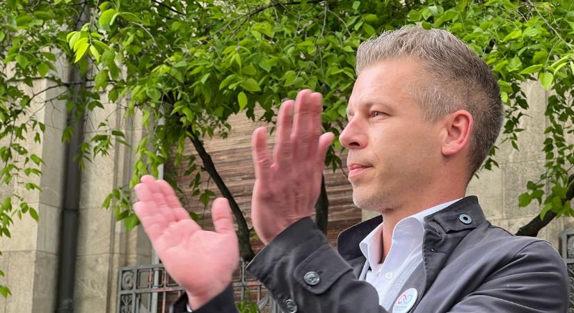 Magyar Péter a károsultak haragja miatt nem foglalkoztatja a Tisza-pártban ”hivatalosan” a kabinetfőnökét
