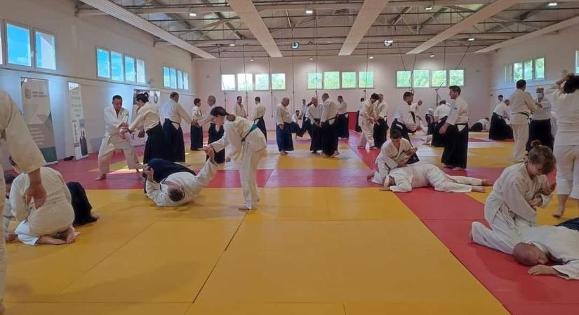 Az Aikido harcművészetet a mai napig a szamuráj szabályok szerint űzik