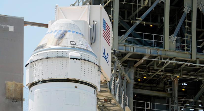 Ismét elhalasztották a Boeing első, embert szállító űrhajójának az indítását