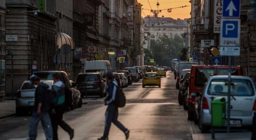Több százezer forinttal verhette át az albérletkeresőket egy csaló Budapesten