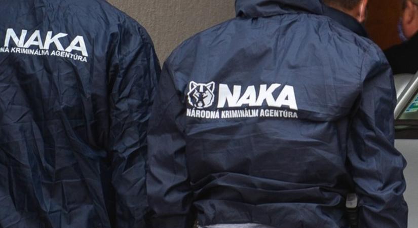 Újabb három személyt gyanúsított meg a NAKA a közösségi hálón közzétett bejegyzéseik miatt
