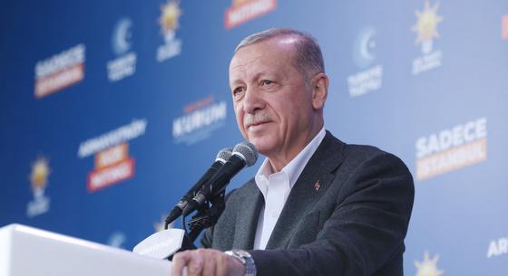 „Szégyenteljes versenynek” nevezte Erdogan az Eurovíziót, amely szerinte a családokat fenyegeti