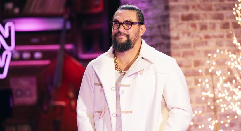 Jason Momoa romantikus fotón mutatta meg új barátnőjét