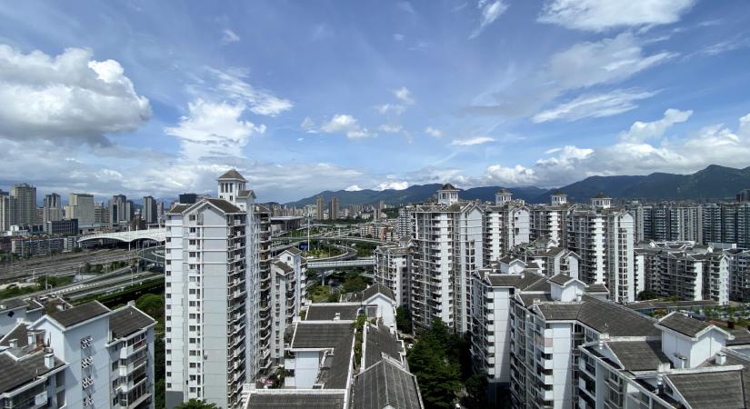 Hiába a bejelentett intézkedések, a vártnál lassabb lehet a kínai lakáspiac fellendülése