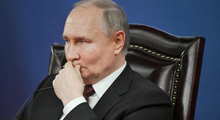 Vlagyimir Putyin felvette a kapcsolatot az ügyvezető iráni elnökkel