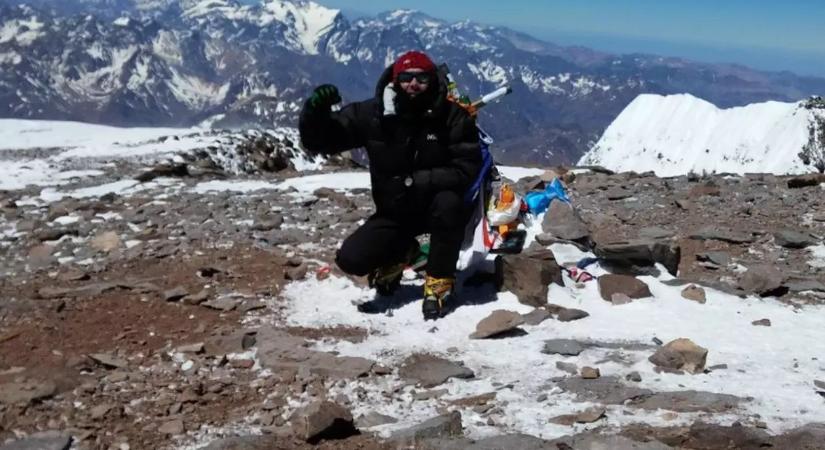 Meghalt egy román hegymászó az Everesten