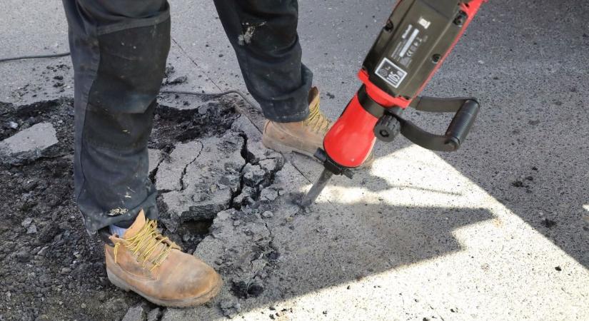 Folytatódnak a kátyúzási munkálatok Hajdúböszörményben