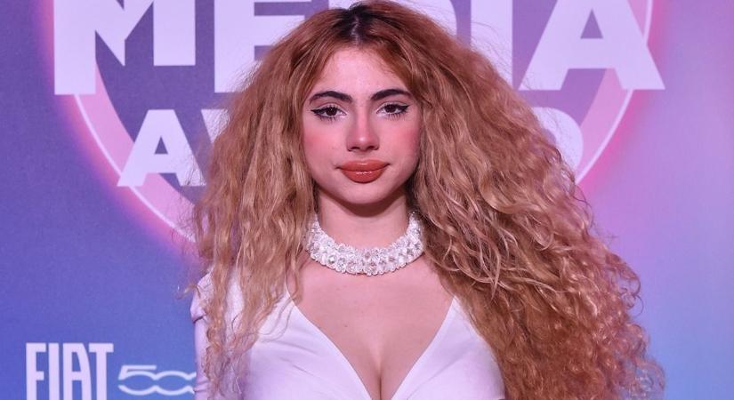 Majd' belehullik a pudingos piskóta a sonkádi sütibaba fedetlen kebleibe