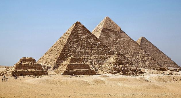 A Nílus egy mára eltűnt mellékága mentén épülhettek a piramisok