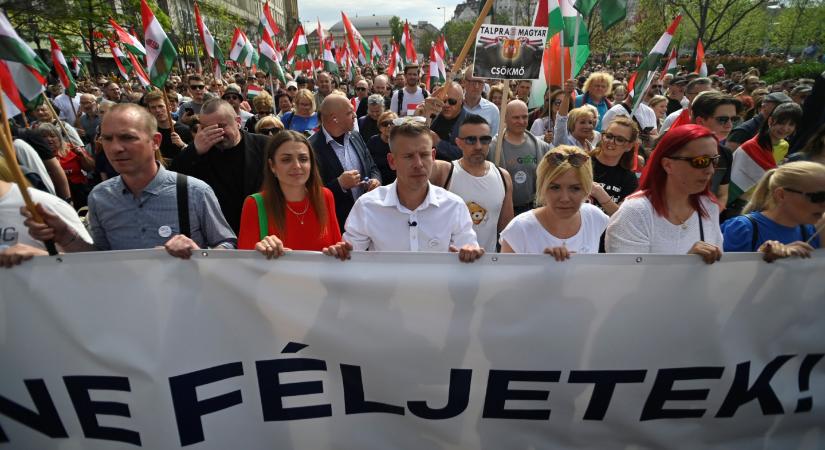 Tüntetés szervez Magyar Péter a köztévés vita idejére a Várkert Bazár elé