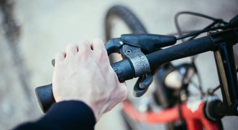 Kerékpárlopás miatt intézkedtek a rendőrök Dobozon és Kevermesen