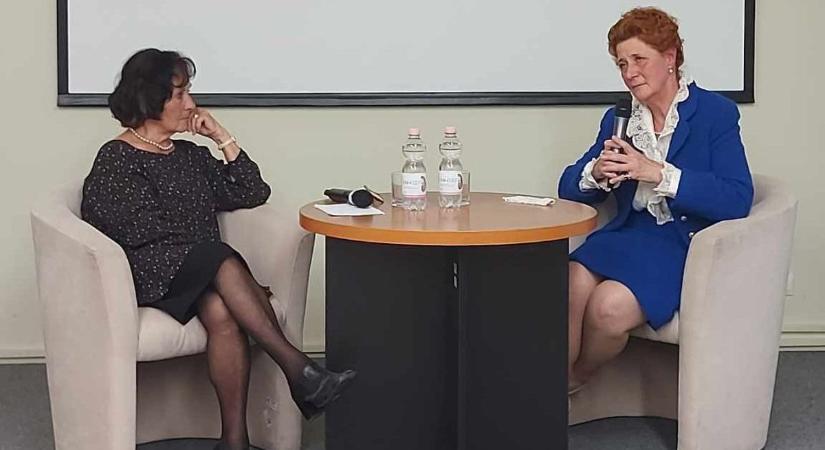Huszti Bernadett operaénekes volt a zalaegerszegi Lokálpatrióta Klub vendége