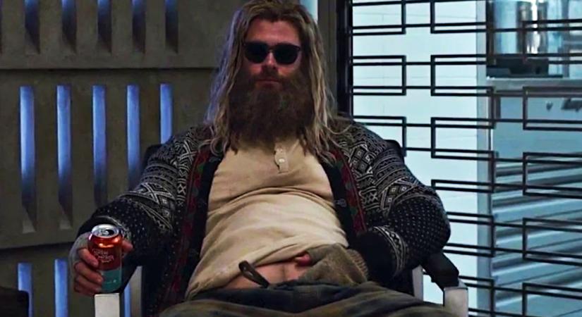 Chris Hemsworth-nek majdnem ráment az egészsége a dagi Thor jelmezére a Végjáték forgatásán, ráadásul folyton cserélgetnie kellett ezt és a klasszikus ruhát