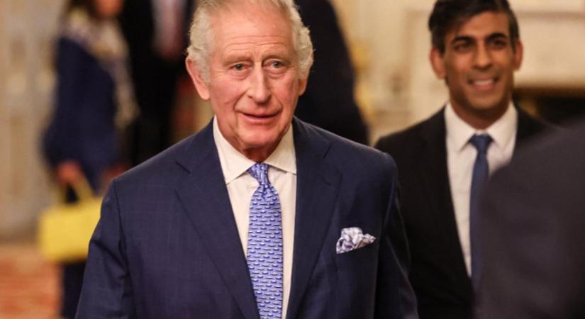 Nagy bejelentést tett a Buckingham-palota, erre készül a brit királyi család