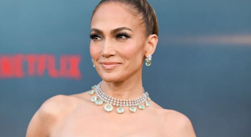 Jennifer Lopez üzent a rosszakaróinak: Egyértelmű gesztussal válaszolt a róla terjedő pletykákra