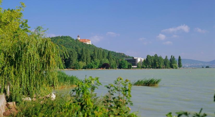 Több Mészáros Lőrincnyi vagyon rejtőzhet a Balaton iszapjában, tele van arannyal a magyar tenger
