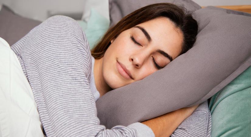 Az alvási rutin kialakítása és betartása a megfelelő pihenés záloga