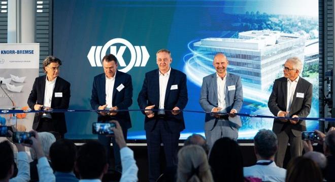 A Knorr-Bremse Fékrendszerek Kft. felavatta új, budapesti Irodaházát