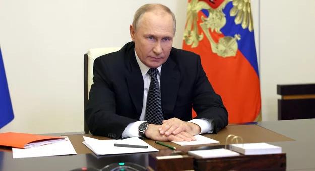 Engedélyezte Putyin az amerikai lefoglalásból származó orosz károk amerikai vagyonból való kárpótlását