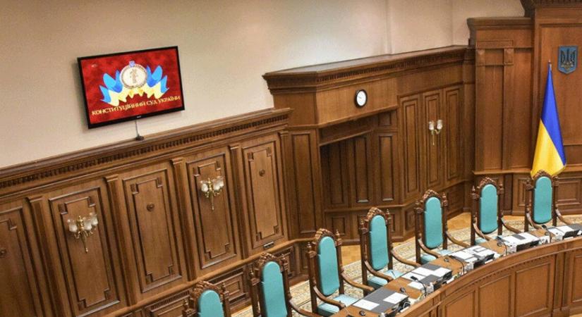 A Rada kinevezte az Alkotmánybíróság első bíráját