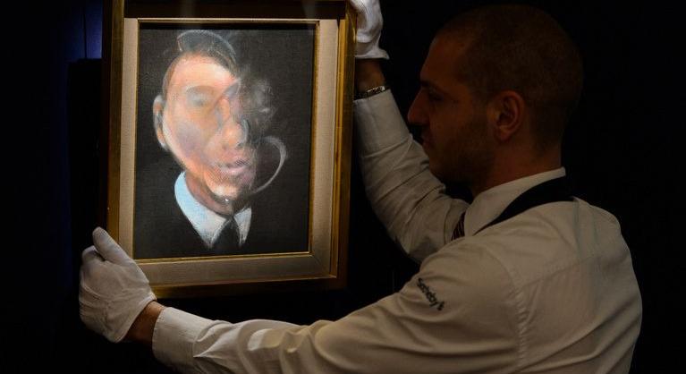 30 millió eurót érő Francis Bacon festményeket tartott a lakásában, azt remélve, nem rabolják ki