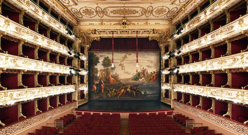 Operaház Verdi városában – a pármai Teatro Regio