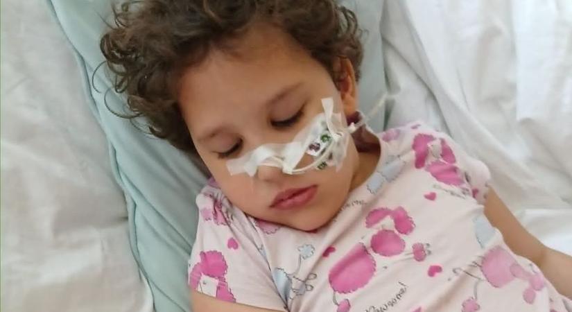 Szívszorító kérés az anyukától - hét sztrók után éber kómába esett Kinga
