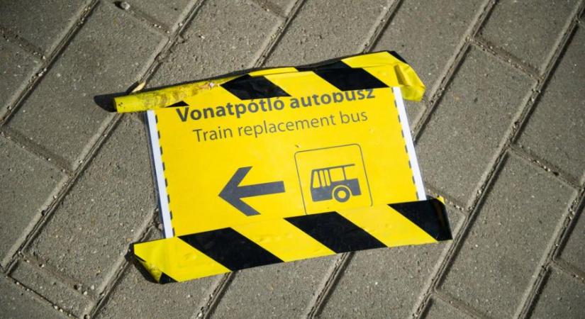 „A kormányzat elengedte a vidéki Magyarország kezét” – A tavalyinál is súlyosabb a vasúti járműhiány