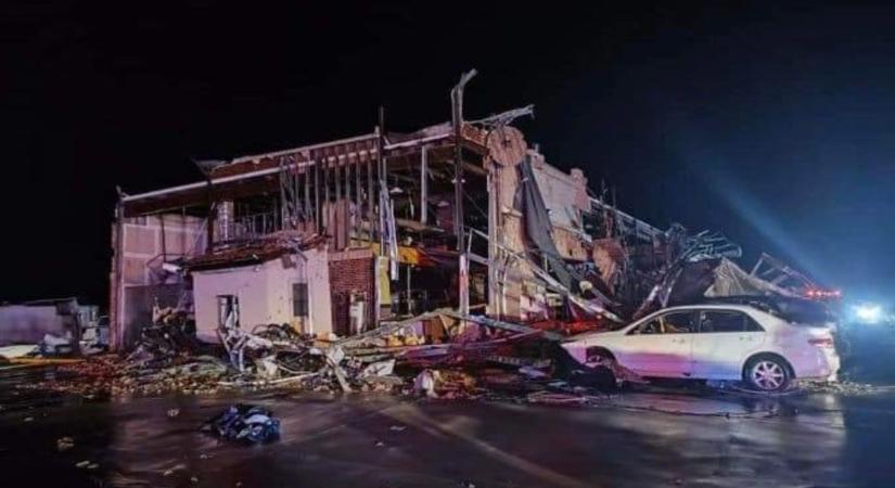 Vihar csapott le Texasra, legkevesebb 5 ember életét vesztette