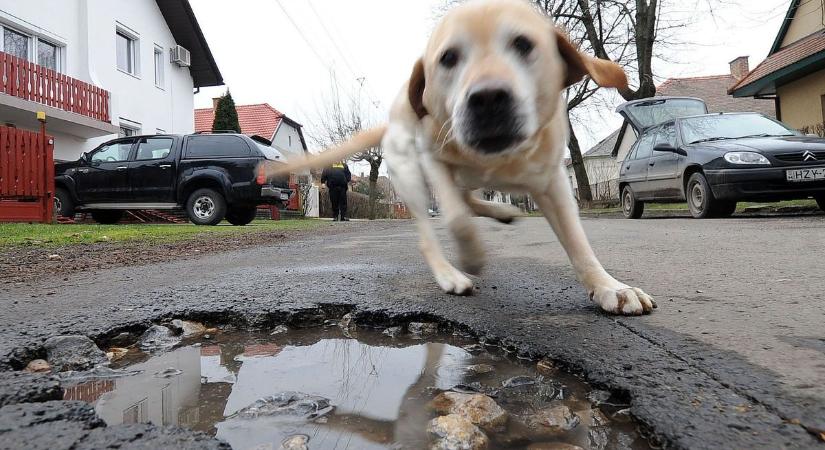 Teljesen elmaradtak a beígért kátyúzások