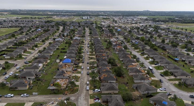 760 ezer ember maradt áram nélkül Texasban a viharok miatt